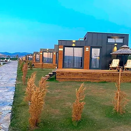 Lavira Tiny House Village 2*