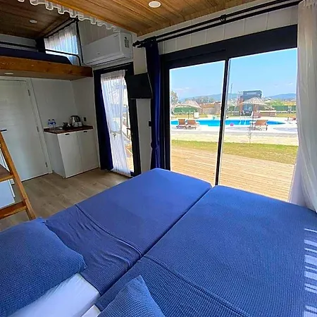 Lavira Tiny House Village