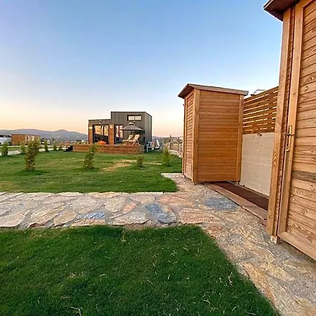 Lavira Tiny House Village Hotel
